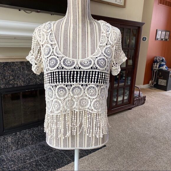 Dulcie Crocheted Boho Fringed Crop Top Med… - Picture 1 of 5